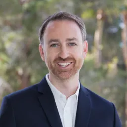 Mitch McGinley