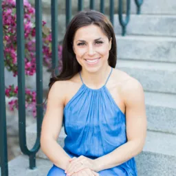 Shari Castelli